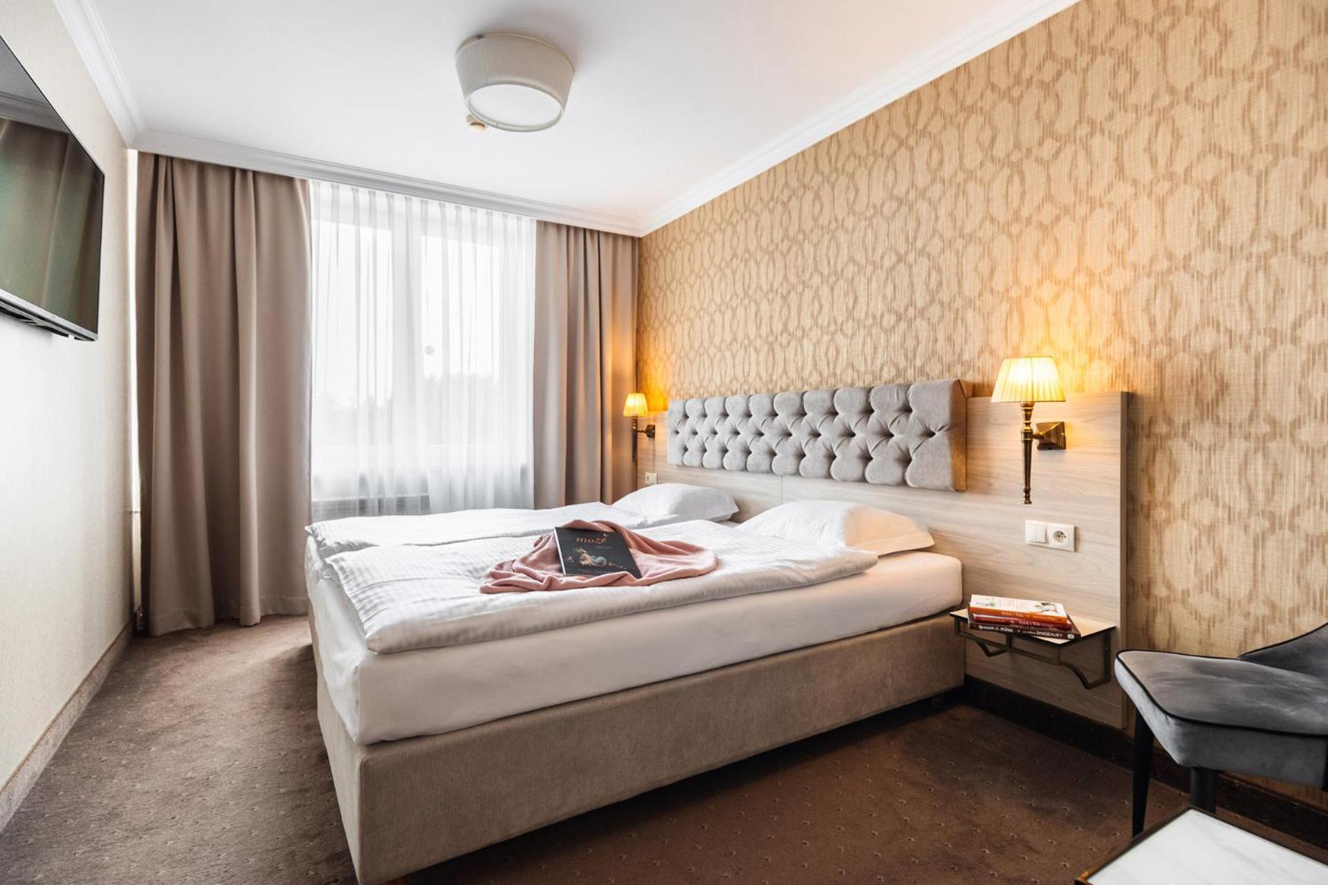 ביאליסטוק Hotel Podlasie מראה חיצוני תמונה